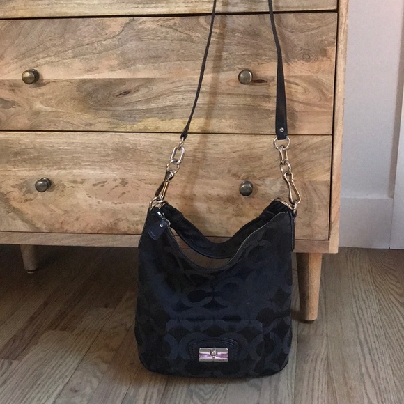 Black hobo crossbody Coach handbag - Picture 1 of 8